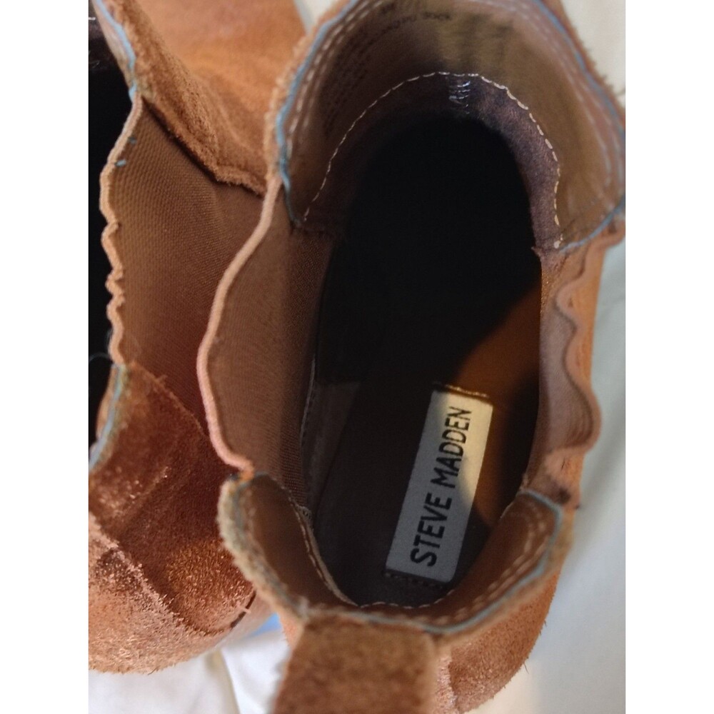 Steve Madden Addy Brown Suede Chelsea Ankle Boots Pointed Toe Pull On 8M - Picture 4 of 10